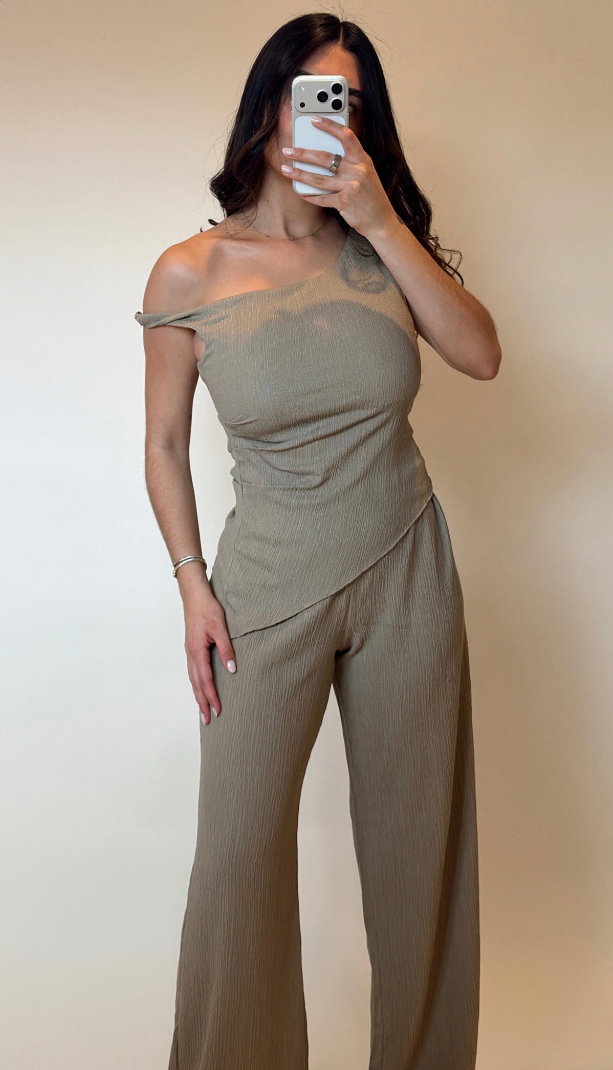 Maré Asymmetrical One-Shoulder Set Light Olive
