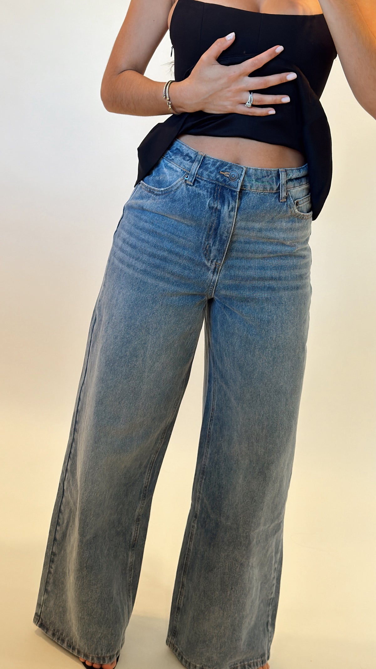 Washed Wide Leg Jean
