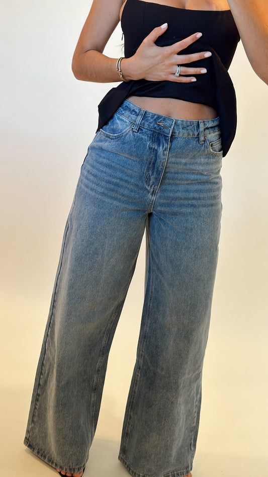 Washed Wide Leg Jean